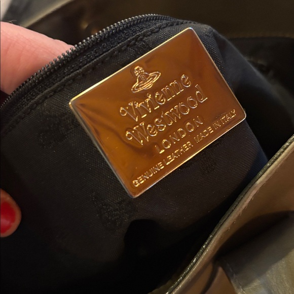 VIVIENNE WESTWOOD OLIVE LEATHER HANDBAG - Picture 7 of 10